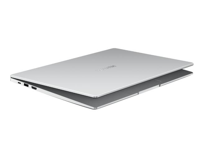 Лаптоп Huawei Matebook D15 BohrB-WAI9A, 15.6" IPC FHD, Intel Core i3-10110U, 8G+256G NVMe PCIe SSD, Intel UHD Graphics 620, FPR, BT 5.0, USB-C, HDMI, USB 2.0x2, USB 3.0, Windows 10 Home, Silver