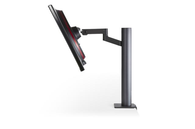 Монитор LG 27GN880-B, 27" UltraGear Nano IPS, 1ms (GtG at Faster), 144Hz, 1000:1, 350cd/m2, QHD 2560x1440, Radeon FreeSync, G-Sync Compatible, HDR 10, DCI-P3 98%, USB, HDMI, DisplayPort,  Height Adjustable, Tilt, Retract, Swivel, Pivot, Black