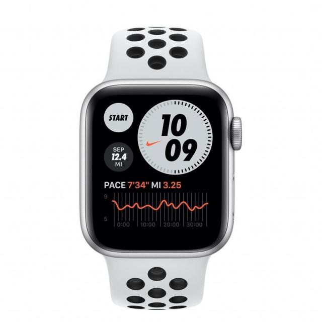 Часовник Apple Watch Nike S6 GPS, 40mm Silver Aluminium Case with Pure Platinum/Black Nike Sport Band - Regular