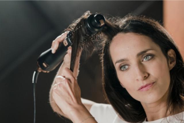 Електрическа четка за коса Rowenta CF9620F0, Brush Ultimate Experience, rotative, 2-in-1 performance and efficiency,style assist program, three brushes to cover all hair types, PRO KERATIN bristles, ionic generator, compact and ergonomic