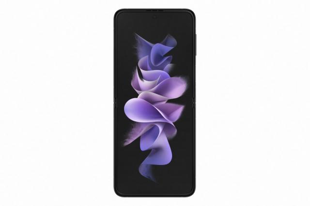 Мобилен телефон Samsung SM-F711 GALAXY Flip 3 5G 128 GB, Octa-Core (1x2.84 GHz, 3x2.42 GHz, 4x1.8 GHz), 8 GB RAM, 6.7" 1080x2640 120 Hz Dynamic AMOLED, HDR10+, 12.0 MP + 12.0 MP + 10.0 MP Selfie, 3300 mAh, Dual SIM, Black
