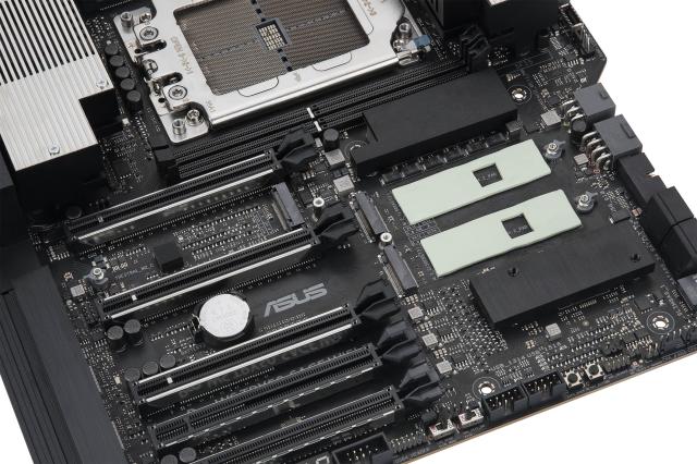 Дънна платка ASUS Pro WS TRX50-SAGE WIFI, sTR5 4x DDR5, 3x M.2slot, 4 x SATA 6Gb/s, Wi-Fi 7 / Bluetooth 5.4, 2x Ethernet, CEB