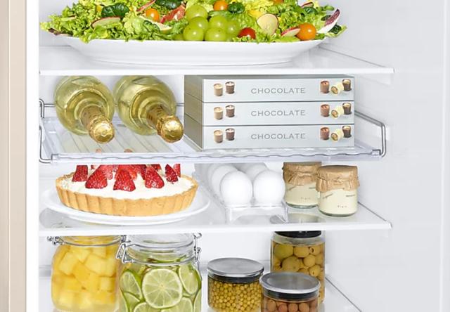 Хладилник Samsung RB34T672FEL/EF, Refrigerator with SpaceMax Technology, Fridge Freezer, Total 344 l, refrigerator 230 l, freezer 114 l, Energy Efficiency F, All-Around Cooling, No frost, Power Cool function, External Display, 35 dB, 186/59.5/65.8,  
