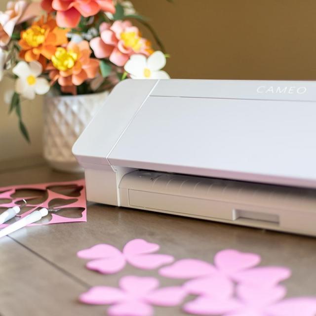 Режещ плотер Silhouette CAMEO 4 - White cutting system