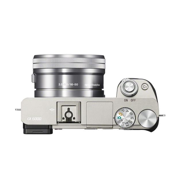 Цифров фотоапарат Sony Exmor APS HD ILCE-6000L silver