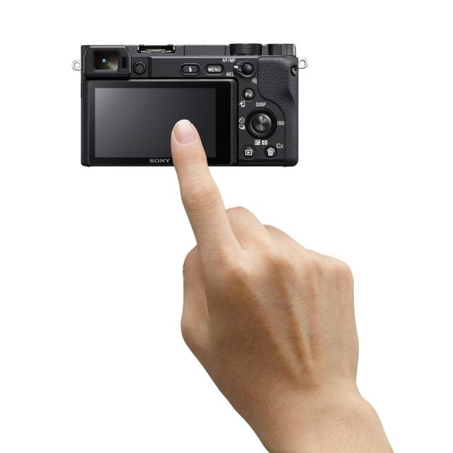 Цифров фотоапарат Sony Exmor APS-C HD ILCE-6400 body only, black