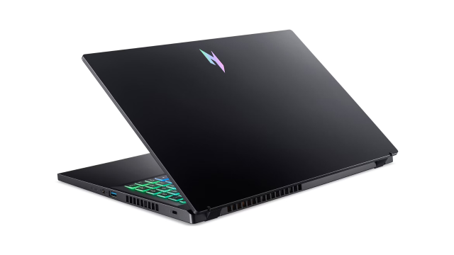 Лаптоп Acer Nitro V 15 ANV15-A31-R1QU, AMD Ryzen 7 170 8C (3.2 / 4.75 GHz, 16MB Cache), 15.6'' (39.62 cm) FHD IPS Display, NVIDIA GF RTX5070 8GB GDDR7 DLSS 4, 16GB DDR5, 1TB M.2 NVMe SSD, No OS