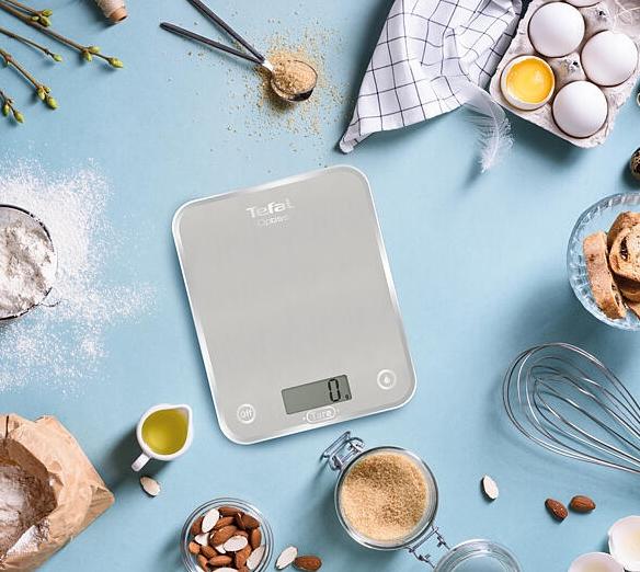 Везна Tefal BC5004V2, Optiss silver, ultra slim glass, 5 kg / 1g/ml graduation, tara, liquid function, 2 batteries LR03 AAA included, new markings on product