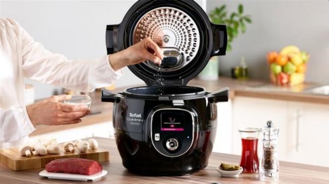 Мултикукър Tefal CY855830 Cook4me Connect + 150 BG recipes, 6L, black