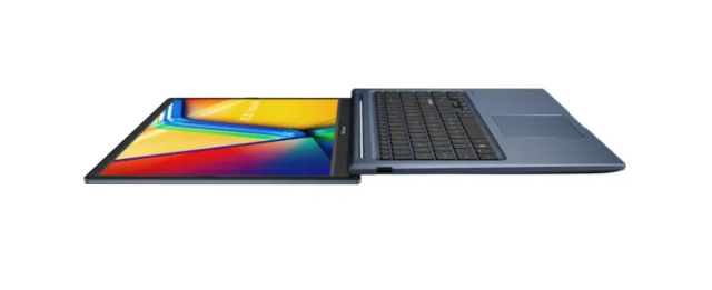Лаптоп ASUS Vivobook 15 2026 X1504VA-BQ5718, Intel Core 3 100U 6C (0.9 / 4.7 GHz, 10MB Cache), 15.6'' (39.62 cm) FHD IPS Anti-Glare Display, Intel UHD Graphics, 8GB DDR5, 256GB M.2 NVMe SSD, No OS