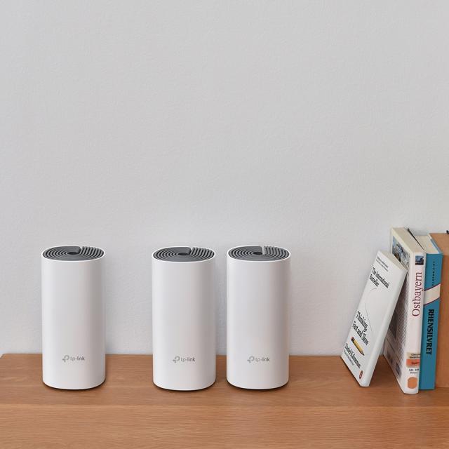 Мрежови комплект TP-Link Deco E4(3-pack), Wireless AC1200, 2.4GHz/5GHz (300M+867 Mbps), 2x 10/100 Mbps WLAN/LAN