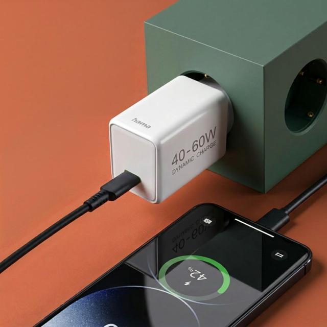 Бързо зарядно устройство HAMA 40–60 W, GaN, USB-C, PD, Dynamic Fast Charger