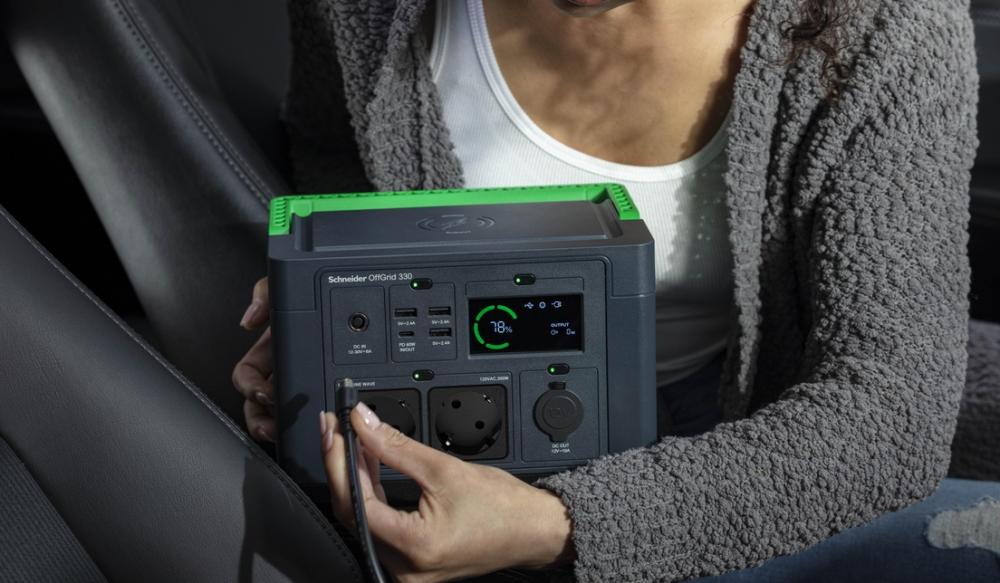 Преносима захранваща станция, APC Schneider OffGrid Portable Power Station 330, 332Wh Lithium-ion, 2 Schuko, Sinewave