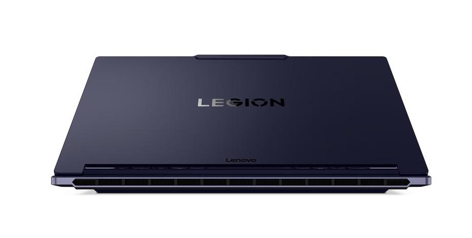 Лаптоп Lenovo Legion 7 15ASH11, AMD Ryzen AI Max+ 392 12C (3.2 / 5.0 GHz, 64MB Cache), 15.3" (38.86 cm) WQXGA OLED Glossy Display, AMD Radeon 8060S, 64GB LPDDR5X, 1TB M.2 NVMe SSD, Windows 11 Home