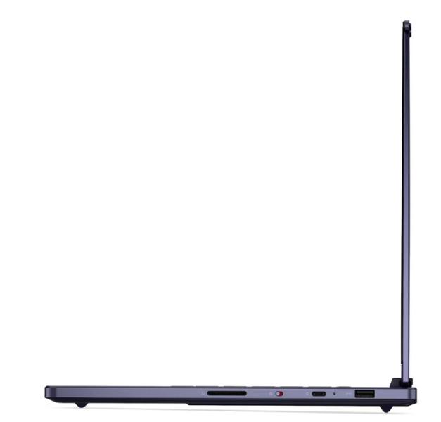 Лаптоп Lenovo Legion 7 15ASH11, AMD Ryzen AI Max+ 392 12C (3.2 / 5.0 GHz, 64MB Cache), 15.3" (38.86 cm) WQXGA OLED Glossy Display, AMD Radeon 8060S, 64GB LPDDR5X, 1TB M.2 NVMe SSD, Windows 11 Home