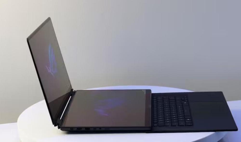 Лаптоп ASUS ROG Zephyrus Duo 16 2026 GX651AX-SR086X, Intel Core Ultra 9 386H 16C (1.6 / 4.9 GHz, 18MB Cache), 16.0" (40.64 cm) ROG Nebula HDR OLED Display, Touch Screen, NVIDIA GF RTX 5090 24GB GDDR7 DLSS 4, 64GB LPDDR5X, 2TB M.2 NVMe SSD, Windows 11