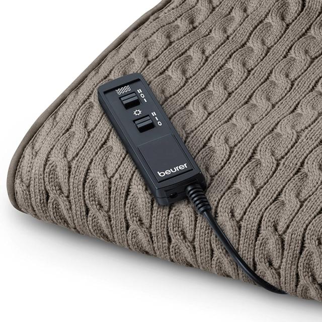Термоподложка Beurer FWM 45 Massage foot warmer; 2 temperature and massage settings; washeble by hand, 16 Watts; 32(L)x26(B)x26(H)  + Beurer MG 17 spa mini massager