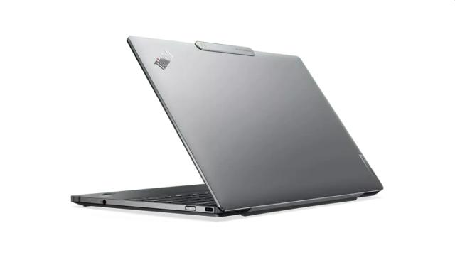 Лаптоп Lenovo ThinkPad Z13 G1 AMD Ryzen 7 PRO 6850U (2.7GHz up to 4.7GHz,16MB), 16GB LPDDR5 6400MHz, 512GB SSD, 13.3" WUXGA (1920x1200) IPS AG, AMD Radeon 680M Graphics, WLAN, WWAN, BT, IR&FHD 1080p Cam, Backlit KB, FPR, 3 cell, Win11Pro, 3Y