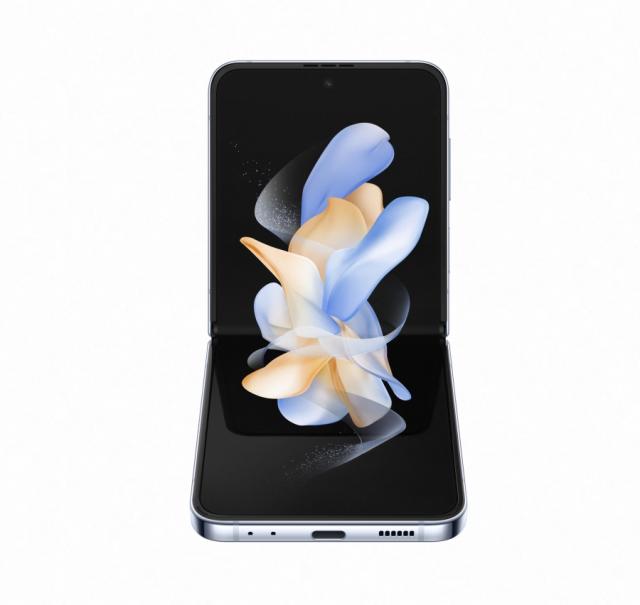 Мобилен телефон Samsung Z Flip4 256GB Blue