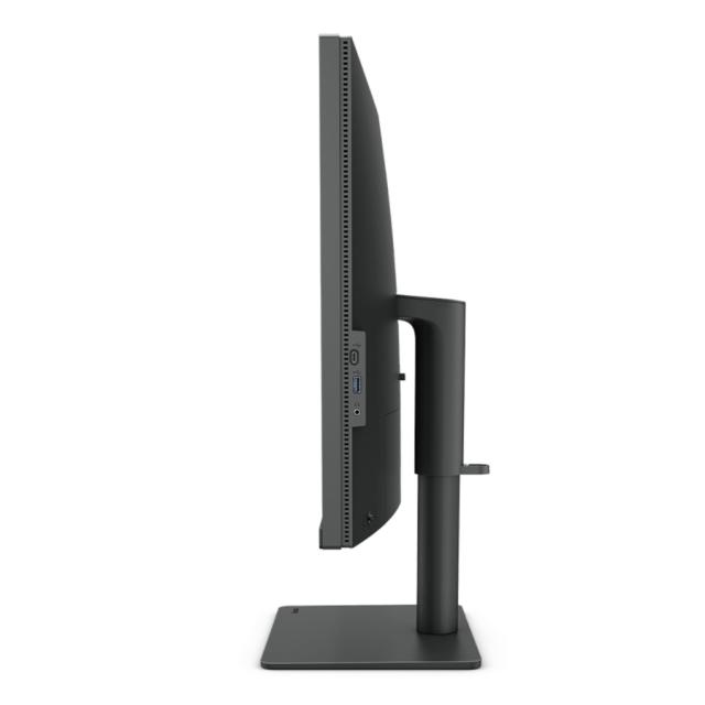Монитор BenQ PD3205U 32" IPS 4ms 3840x2160 4K, DesignVue Designer Mon,100% sRGB,PIP/PBP,CAD/CAM,Disp Pilot,Flicker-free,LBL,1000:1,20M:1 DCR,10 Bit,250cd/m2,USB C(PowerDelivery 90W),HDMI,DP,miniDP,USB Hub, PIP/PBP,KVM,Card R/W,2x2.5W,HAdj.,Swivel,Piv