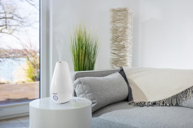 Овлажнител на въздух Beurer LB 37 air humidifier white; ultrasound humidification technology; 15 aroma pads; clianing brush; 20 watts; max. 20m2