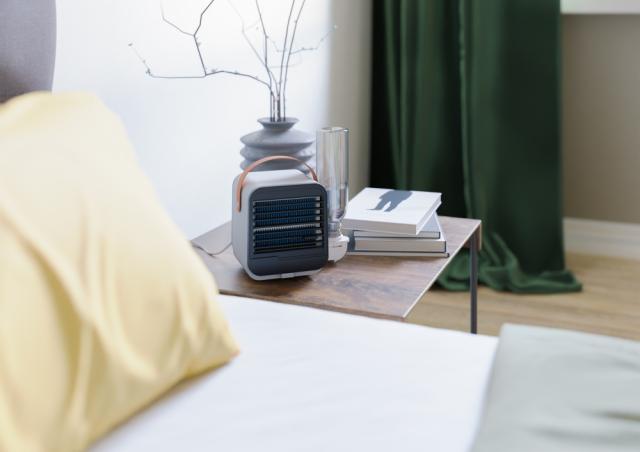 Вентилатор Beurer LV 50 Fresh Breeze table fan, Cools for up to 4 hours, Evaporation principle, Removable water tank, 3 settings, Filter change indicator, USB connection, 460 g