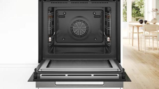Фурна Bosch HMG778NB1 SER8; Semi-built-in, Combination oven with microwaves, 60 x 60 cm, 67 l, 4D Hotair, Hotair Gentle, Microwave Boost Function, Pyrolytic+Hydrolytic, Digital control ring, Black