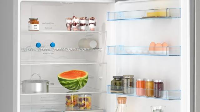 Хладилник Bosch KGN56XLEB SER4; Free-standing fridge-freezer NoFrost, E, 193/70/80cm, 508l(400+108), 40dB, VitaFresh, PerfectFit, Stainless steel
