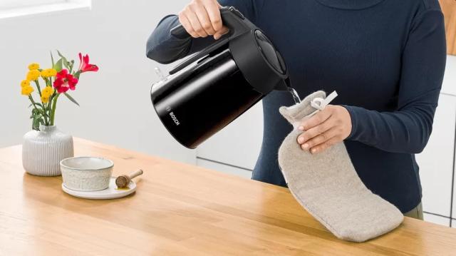 Електрическа кана Bosch TWK7L463, Kettle, 2400 W, 1.7 l, Black