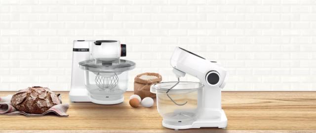 Кухненски робот Bosch MUMS2TW30, Kitchen machine, MUM Serie 2, 700 W, tritan bowl 3.8 l, 3D PlanetaryMixing, 4 speeds, Pastry set, 3 discs, Meat grinder, Transparent lid with filling hole, TR blender 1.25 l, White