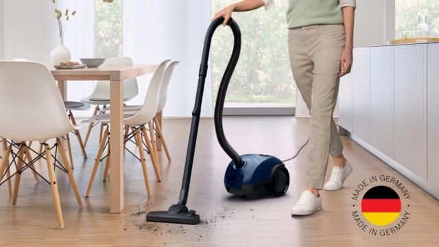 Прахосмукачка Bosch BGLS2BU2, Vacuum cleaner with bag Blue, Series 4