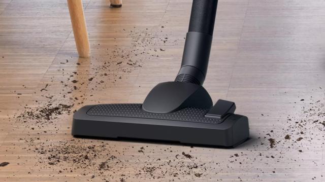 Прахосмукачка Bosch BGBS2BA2, Vacuum cleaner with bag 3.5 l, Series 2, 600W, 80 dB(A), black