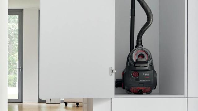 Прахосмукачка Bosch BGC21POW1, SER4 Bagless vacuum cleaner ProPower, 750 W, 2.0 L, 78 dB(A), Black
