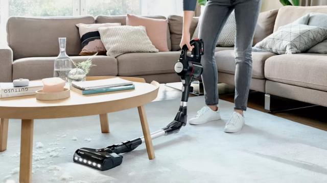 Прахосмукачка Bosch BCS711EXT, Cordless Handstick Vacuum Cleaner, Unlimited 7, TurboSpin motor, 3 Ah, 18.0V, 82 dB(A), AllFloor DynamicPower Brush with LED, Black