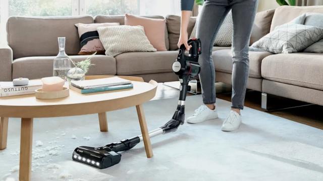 Прахосмукачка Bosch BCS712XXL, Cordless Handstick Vacuum Cleaner, Unlimited 7, TurboSpin motor, 3 Ah, 18.0V, 82 dB(A), AllFloor DynamicPower Brush with LED, Black