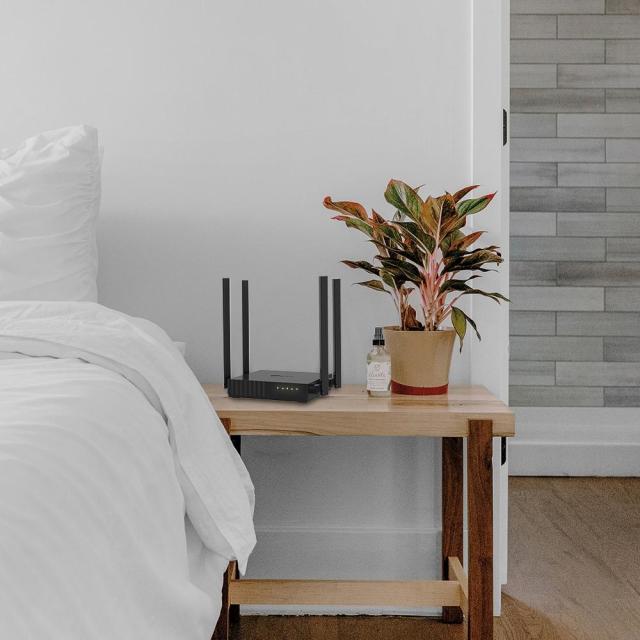 Рутер TP-Link Archer C54 AC1200, 1200Mbps, 2.4GHz (300 Mbps) / 5GHz (867 Mbps), Wireless AC, LAN 4 x 10/100, WAN 1 x 10/100