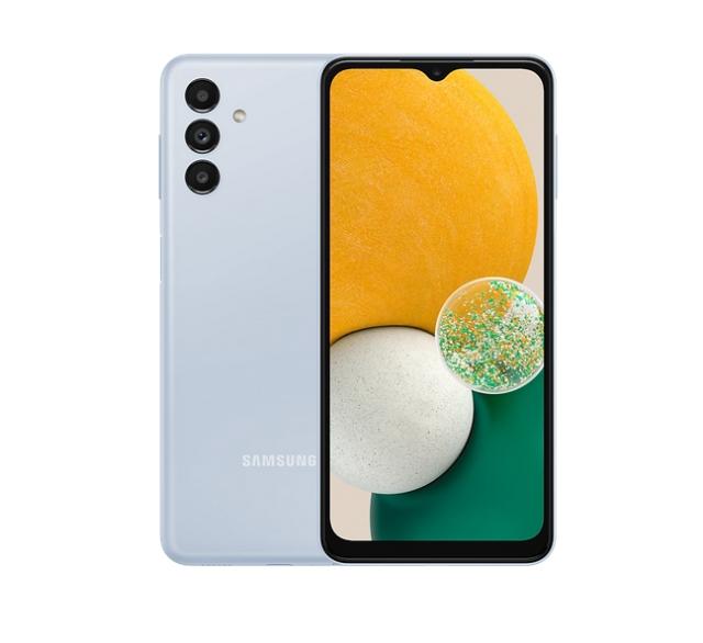 Мобилен телефон Samsung SM-A136 GALAXY A13 5G 128 GB, Octa-Core (2x2.2 GHz, 6x2.0 GHz), 4 GB RAM, 6.5" 1080x2408 90 Hz, 50.0 MP + 5.0 MP + 2.0 MP + 2.0 MP + 5.0 MP Selfie, 5000 mAh, Dual SIM, Light Blue
