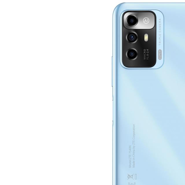 Мобилен телефон ZTE A72 5G, Blue, 6.52", IPS 90Hz, HD+ 1600x720, 4GB+64GB, MediaTek Dimensity 700  Octa Core up to 2.2Ghz, Camera 13MP+2MP+2MP/5MP, WiFi 802.11 AC, BT 5.1, FPT, Fast charge 10W, 4000 mAh, USB-C Type-C, 3.5 mm earjack, Dual Sim/Mirco S