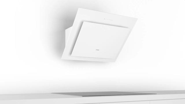 Аспиратор Bosch DWK87CM20 SER4; Comfort; Inclined hood 80cm B, white glass, max 680 m3/h, 56 dB