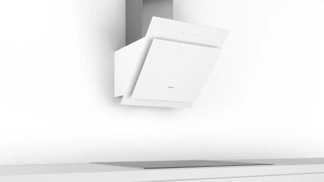 Аспиратор Bosch DWK67CM20 SER4; Comfort; Inclined hood 60cm A, white glass, max 660 m3/h, 57 dB
