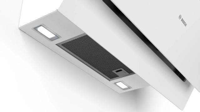 Аспиратор Bosch DWK67CM20 SER4; Comfort; Inclined hood 60cm A, white glass, max 660 m3/h, 57 dB