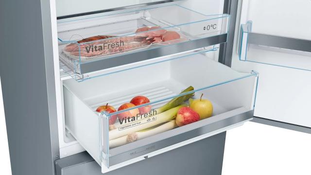 Хладилник Bosch KGE49EICP SER6 FS Fridge-freezer, C, 201/70/65cm, 419l(302+117), 38dB, VitaFresh, Automatic Super Freezing, EasyAccess shelf, Stainless steel