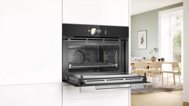 Фурна Bosch CMG778NB1, SER8 Compact built-in oven with microwave function, 60 x 45 cm, 45 l, 900W, Digital control ring, 4D hotair, Hotair Gentle, Air Fry function, Home Connect, Black