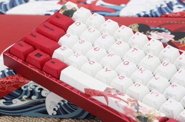 Геймърскa механична клавиатура Ducky x Varmilo Miya Koi 65%, Cherry MX Silent Red