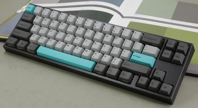 Геймърскa механична клавиатура Ducky x Varmilo Miya Mac Moonlight 65%, Cherry MX Silent Red