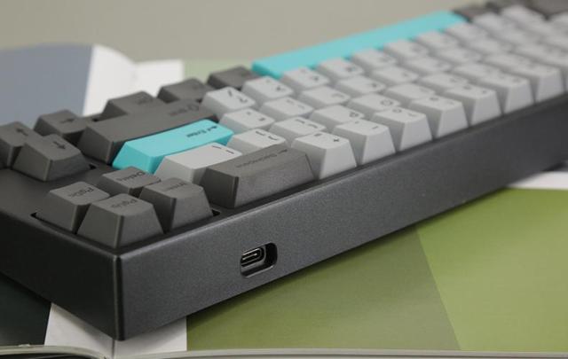 Геймърскa механична клавиатура Ducky x Varmilo Miya Mac Moonlight 65%, Cherry MX Silent Red