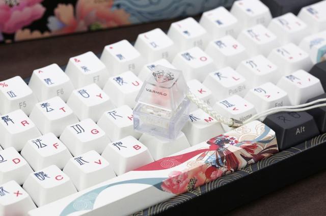 Геймърскa механична клавиатура Ducky x Varmilo Miya Beijing Opera 65%, Cherry MX Blue