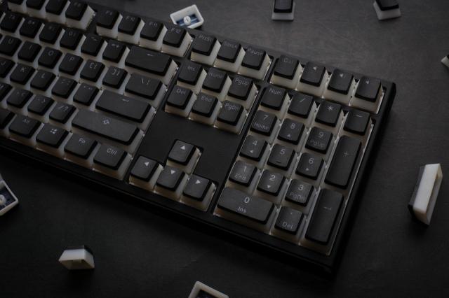 Геймърскa механична клавиатура Ducky One 2 Pudding RGB, Cherry MX Silent Red
