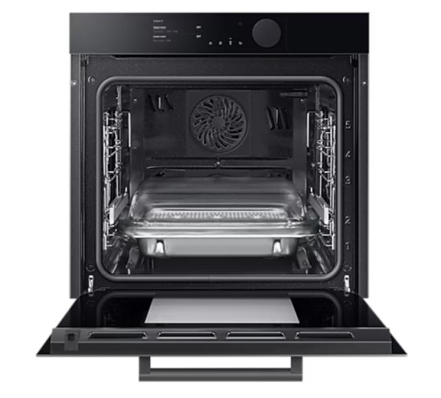 Фурна Samsung NV75T8979RK/EF, Electric oven with BeSpoke Infinite Line design, 75 L, Dual cook Steam, 4.3" TFT-LCD Non touch Display, Pyrolytic cleaning, Wi-Fi connection, 1 level telescopic rail, Special Steam Tray, Meat probe, A+, Black