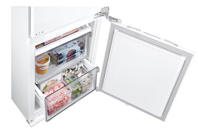 Хладилник Samsung BRB26713DWW/EF, Refrigerator integrated, Fridge Freezer, 264l (190l/74l), No Frost, Twin Cooling Plus, Fresh Zone, Energy Efficiency D, H 177.5 cm, White